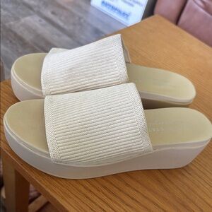 Women's Cream Slide Sandals